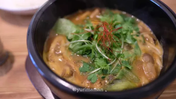 きのことベーコンのスープカレー｜salan salanのスパイシーメニュー