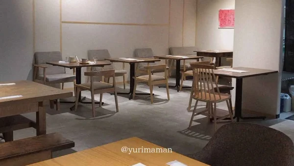 桜かふぇ(松山ロープウェー商店街)内観写真1 - ゆりママんブログ 桜かふぇ(松山ロープウェー商店街)内観写真1