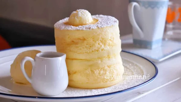 今治市cafe viboの雲のパンケーキ