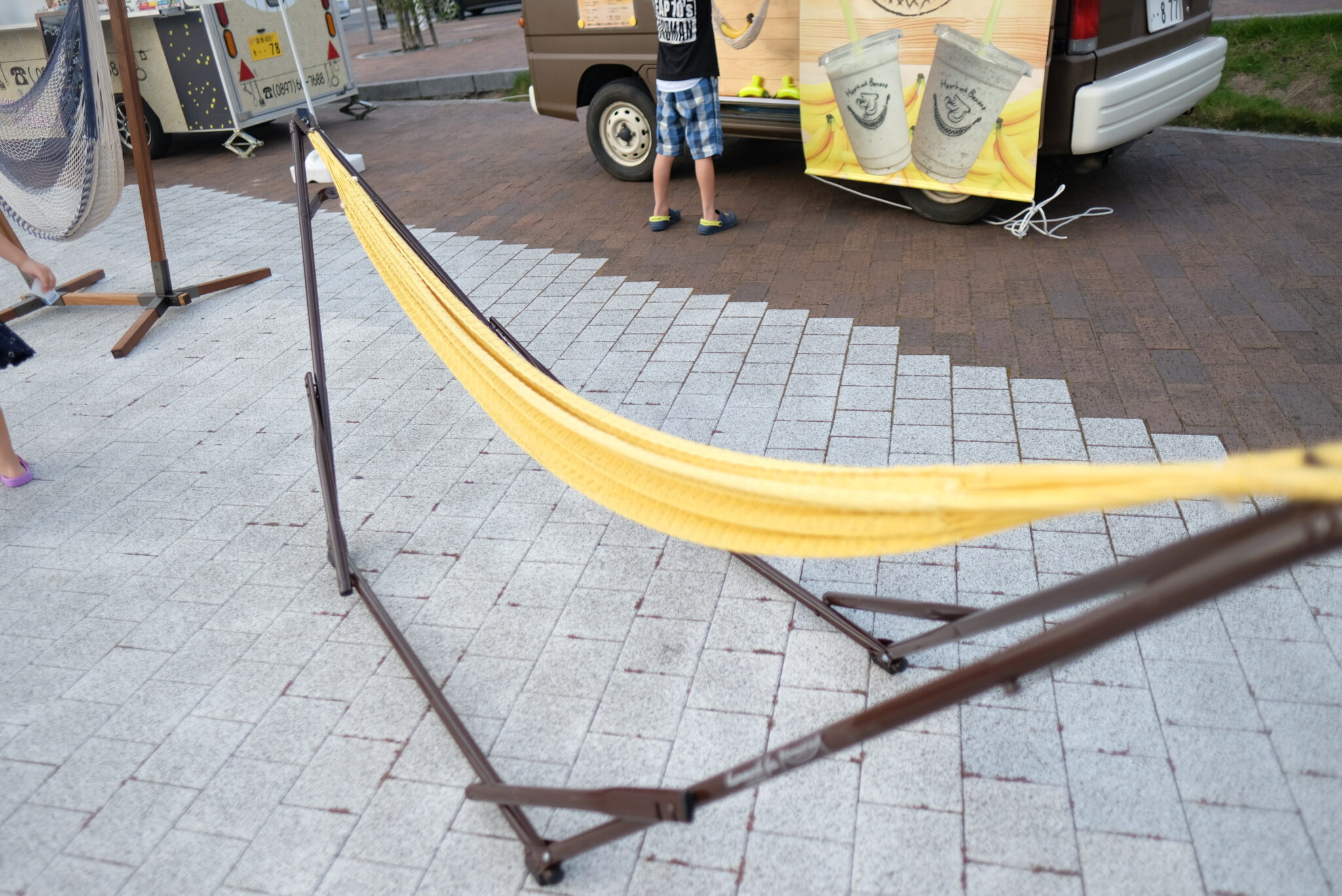ハンモックバナナ～JR新居浜駅で見かけたバナナジュースとハンモックのキッチンカー＠愛媛県 ゆりママんブログ