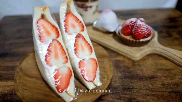 いちご日和（東温市）いちごスイーツテイクアウト