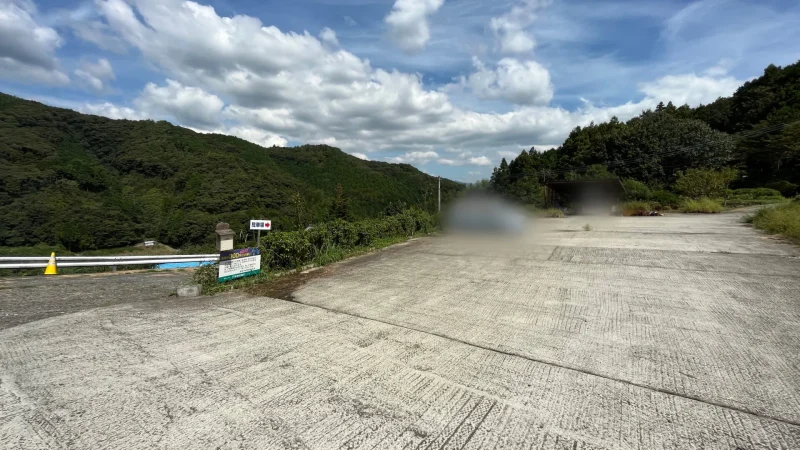 稲積癒しの里山_駐車場2