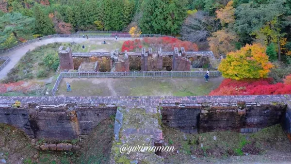 東平エリア（東予のマチュピチュ）で見る産業遺産と紅葉の景色3