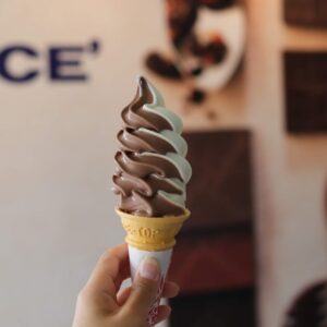 ロイズソフトクリーム1