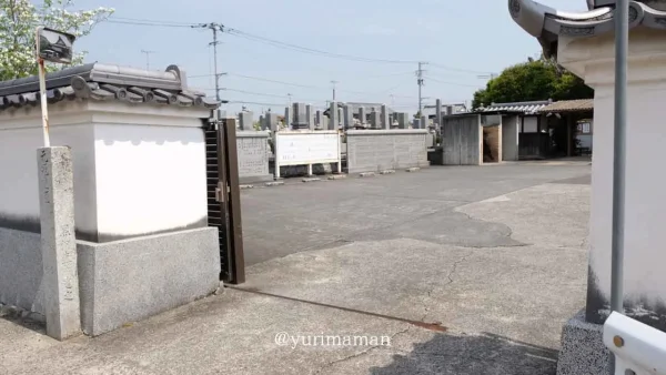 長福寺の駐車場（西条市）
