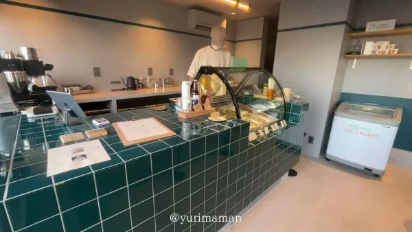 ヨシヲアイスクリーム（四国中央市）内観写真