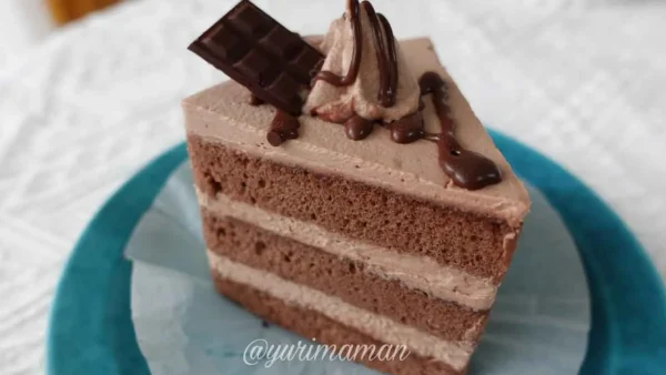 四国中央市のケーキ屋「パティスリーモワティエ」のショコラケーキ