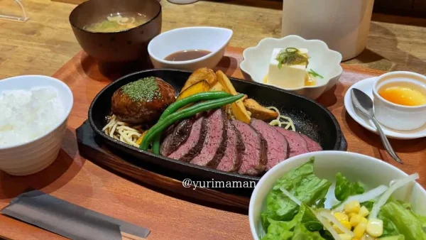 キッチンニコリのビーフ定食