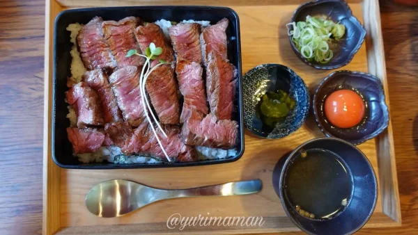 焼肉ちかきのお肉を使った肉重ランチ、畑寺の旧店舗「焼鳥ちかき狼煙」で提供3