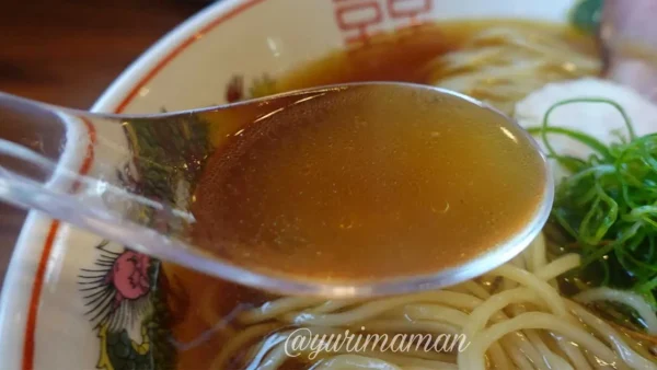 松山市畑寺の焼鳥ちかき狼煙、旧店舗でいただいた醤油ラーメン3