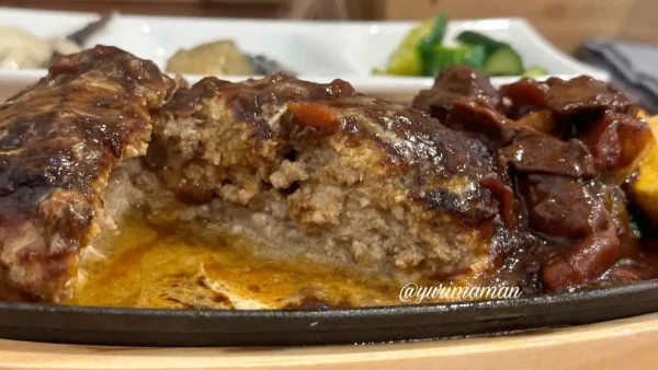 ごはんやのハンバーグ定食（松山市）人気ランチメニュー2