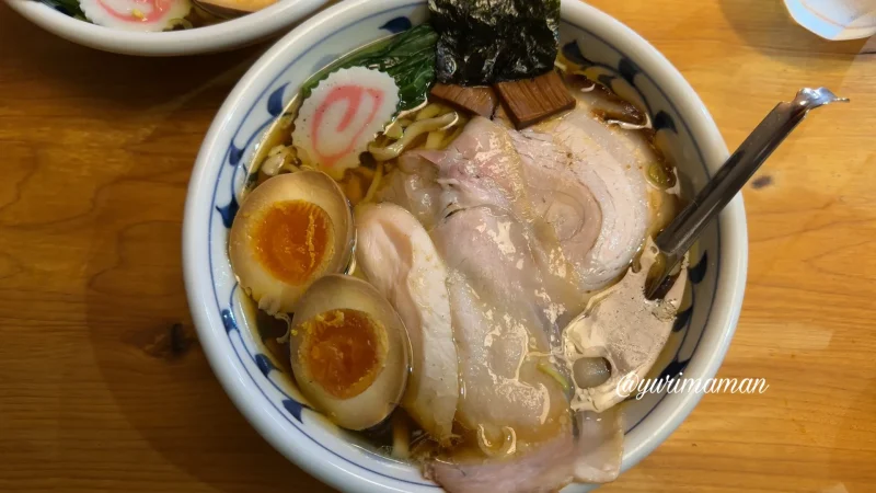 ねいろ屋移転松山_ラーメン3