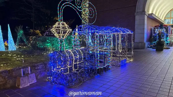 マイントピア別子イルミネーション名物、鉱山観光列車の光のオブジェ2 - ゆりママんブログ マイントピア別子イルミネーション名物、鉱山観光列車の光のオブジェ2