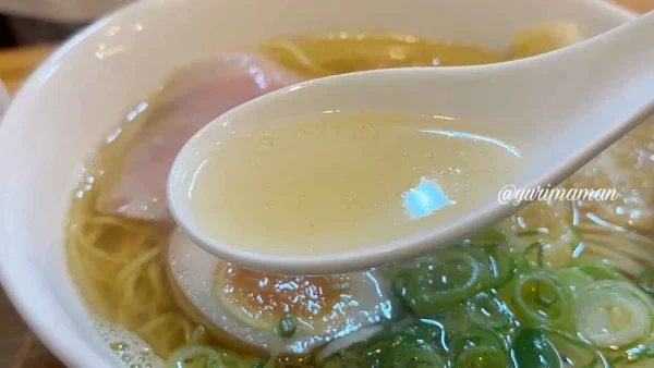 浜堂（はまんど）新居浜店の朝ラーメン2