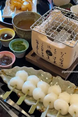 志津かわ珈琲庵の5種の炭火焼きお団子セット