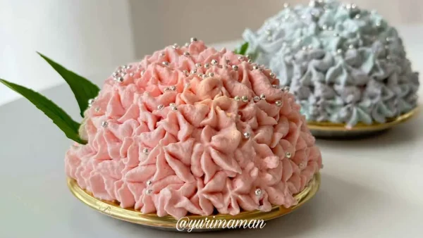 四国中央市パティスリーモワティエのあじさいケーキ1
