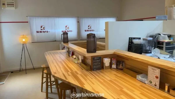 酒井カリー（新居浜市）店内の様子2
