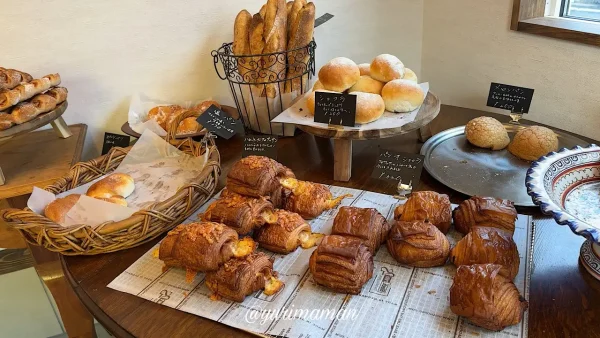 松山市の「ねごぱん」店内の様子-2