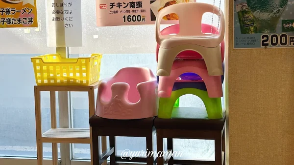 銀六屋_内観写真_子ども用の椅子も完備