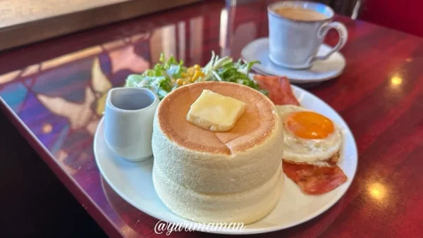 カフェソウ松山店のパンケーキモーニング1