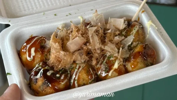 今治市朝倉の「あさぎいろ」で販売されている小玉サイズのたこ焼き3