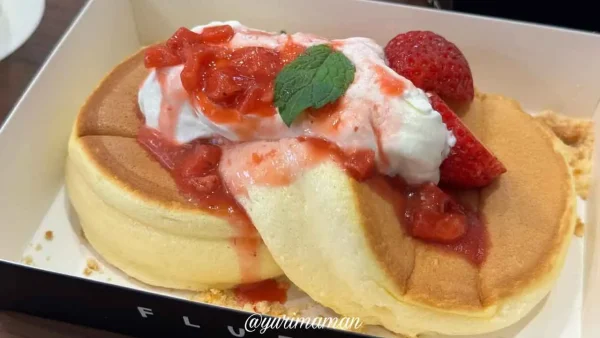 松山市「KAMENOCO」iいちごパンケーキ