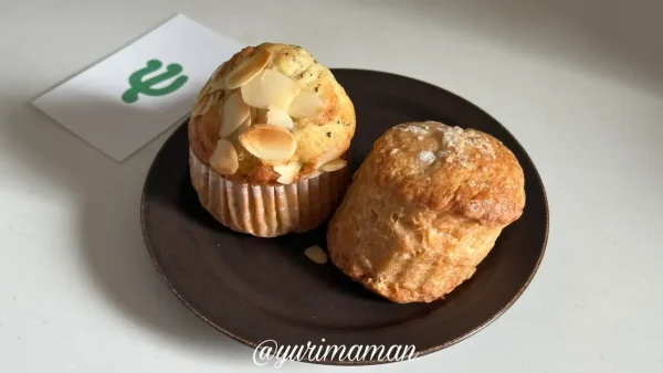 Pusai Coffee Roasteryの焼き菓子をテイクアウト