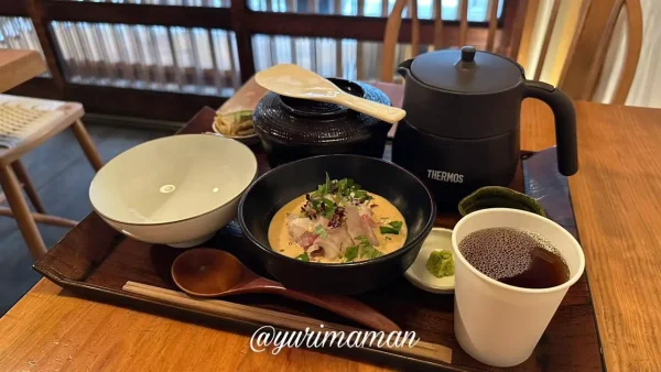 松山ロープウェー街「伊予鯛茶漬け 幸多」の胡麻だれ鯛茶漬けセット1 - ゆりママんブログ 松山ロープウェー街「伊予鯛茶漬け 幸多」の胡麻だれ鯛茶漬けセット1