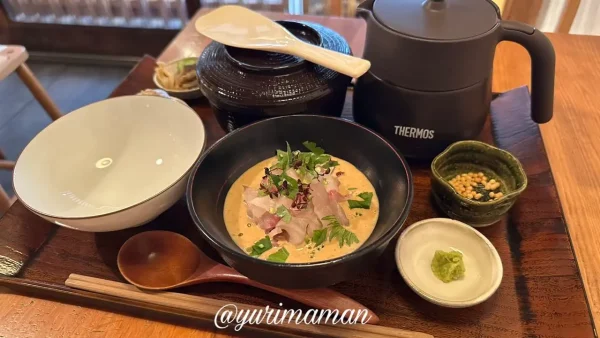 松山ロープウェー街「伊予鯛茶漬け 幸多」の胡麻だれ鯛茶漬けセット2