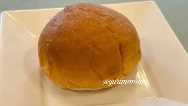 ウェルピア伊予のランチバイキングのはだか麦のパン