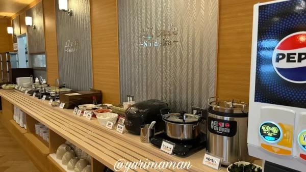 AZホテル愛媛土居インター店の朝食バイキング ドリンク＆サラダバー