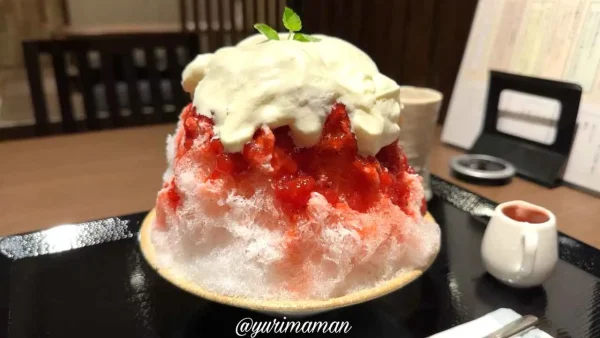 風鈴堂のあまおう苺ヨーグルトのかき氷（松山市二番町）2
