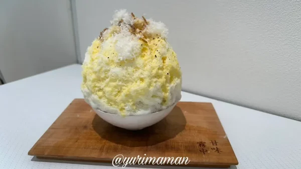 甘味霧中のとうもろこしのかき氷（松山催事にて撮影）3