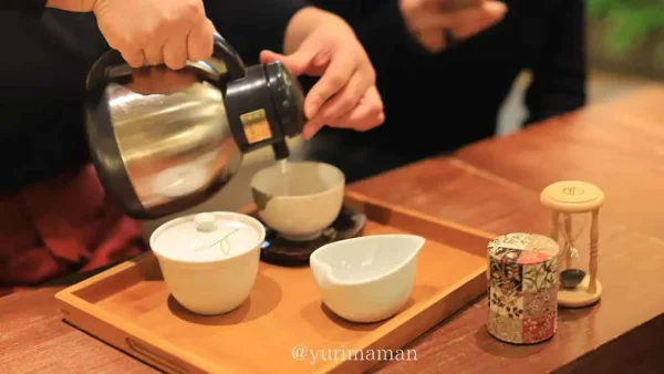 道の駅霧の森で新宮茶の新茶を味わって