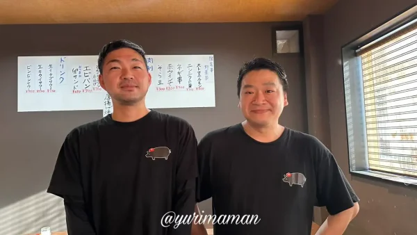 松山市二番町にある隠れ家風居酒屋「もつ串・酒菜つばき」のマコトさんとシュンさん - ゆりママんブログ 松山市二番町にある隠れ家風居酒屋「もつ串・酒菜つばき」のマコトさんとシュンさん
