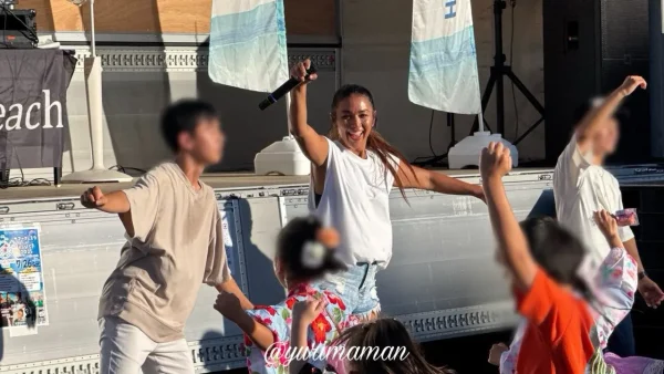 DJの音楽に合わせてダンスする子どもたち（マッスルビーチ新居浜）1