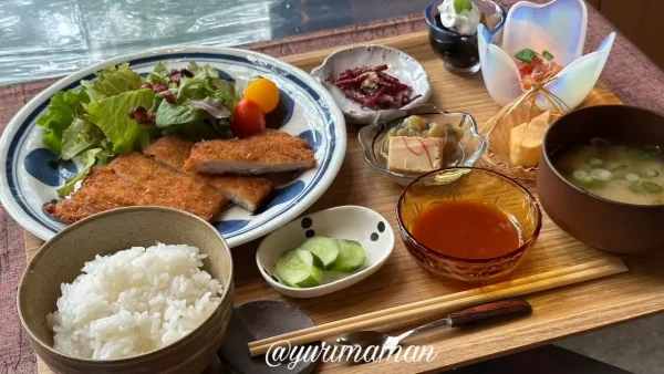 西条市カフェ「葉風る」の週替わりランチ1