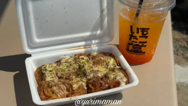 いもたこ堂のたこ焼きとドリンク（松山市平井町）