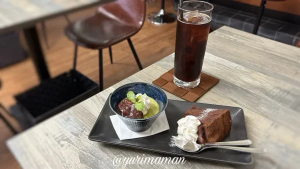 ラ・ブリエの食後デザートとアイスコーヒー1