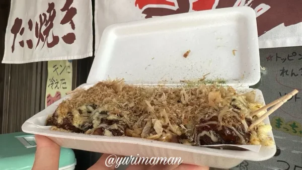 内子町「まんまる」のたこ焼き8個入り。とろとろ食感が魅力3