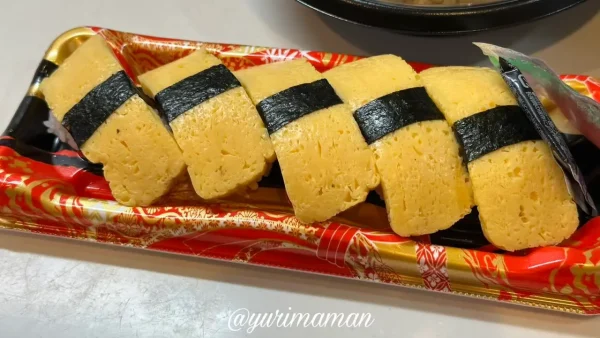 スーパー日東鴨川店で購入した寿司。ネタの種類も豊富でボリューム満点3