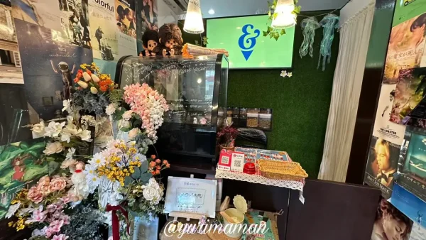 pomum（ポームム）松山ロープウェー商店街のアサイーボウルの内観写真1