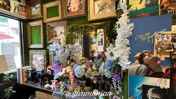 pomum（ポームム）松山ロープウェー商店街のアサイーボウルの内観写真2