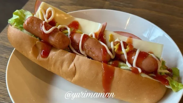 晴活食堂のホットドッグ（松山市）