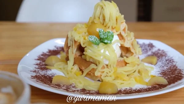カフェチェリーブロッサム（四国中央市）モンブランワッフル