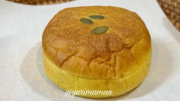 グリグラカフェ（松山市駅パン屋）かぼちゃマフィン