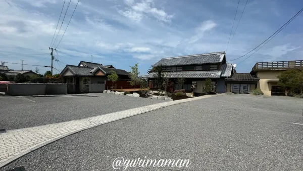 感食堂（松山市北条）駐車場