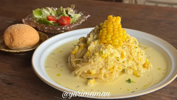 感食堂の季節のパスタランチ、とうもろこし入りパスタ