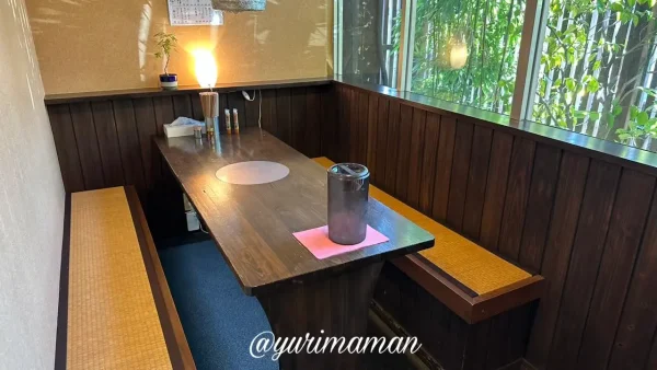 テーブル席がある道10（みち）の店内2