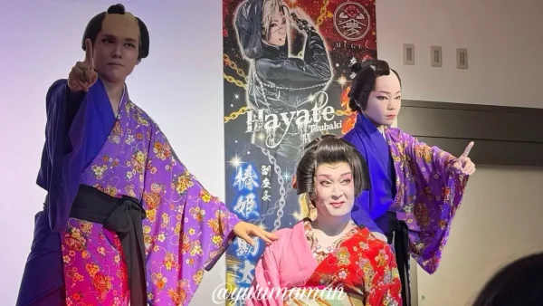 大衆演劇チーム夢弦の松山公演、開演前の舞台セットの様子1